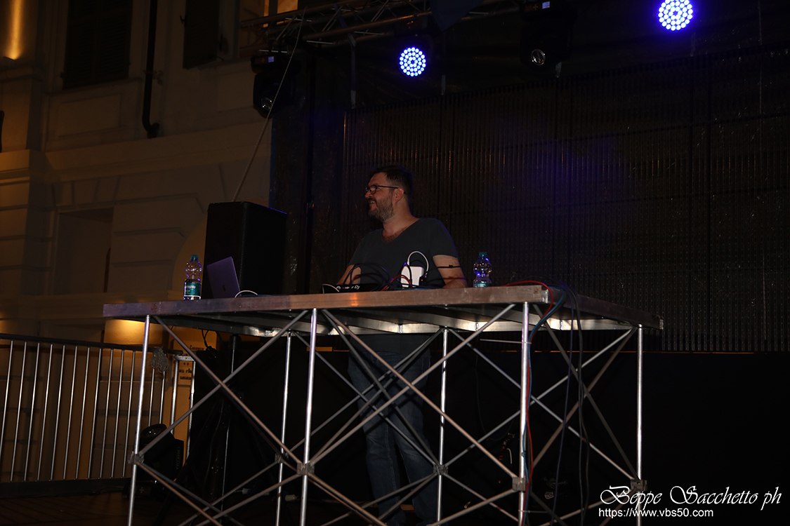 VBS_8359 - VBS_7864 - A Tutta Birra 2022 - ProLoco San Damiano d'Asti - Set vocals Ale Morbell & DJ Cucky.jpg